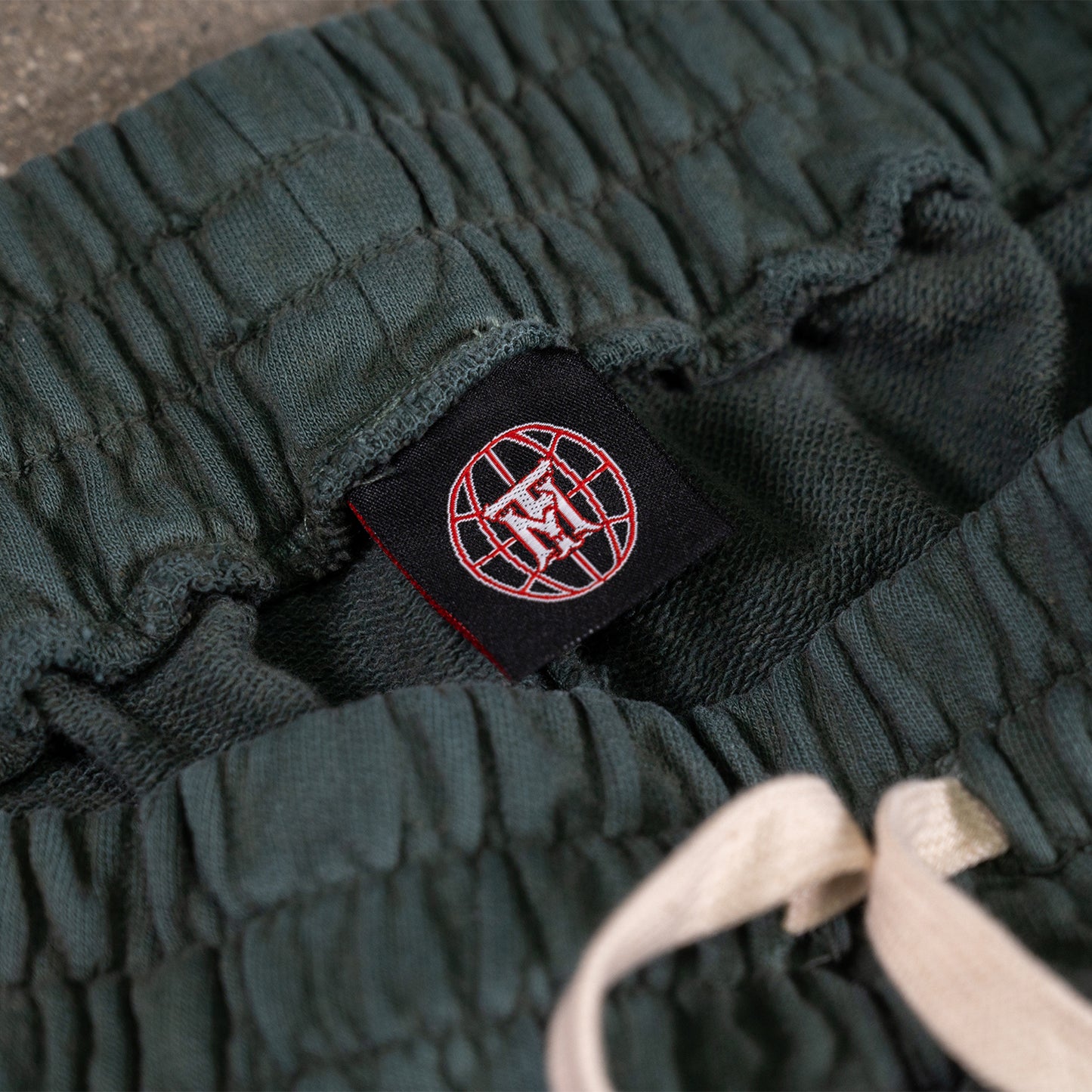 INTL Core Greenary Sweatshorts